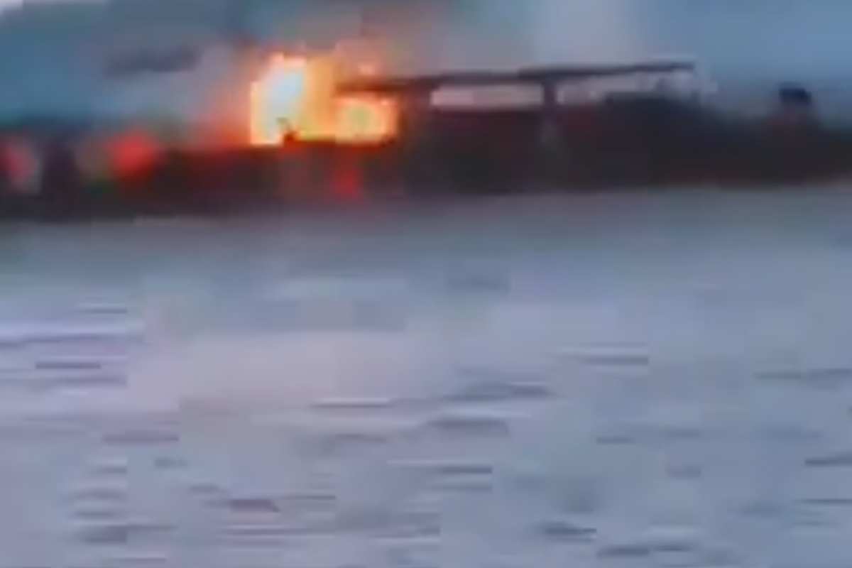 VIDEO | Tragedia in Congo, imbarcazione prende fuoco: almeno 143 morti