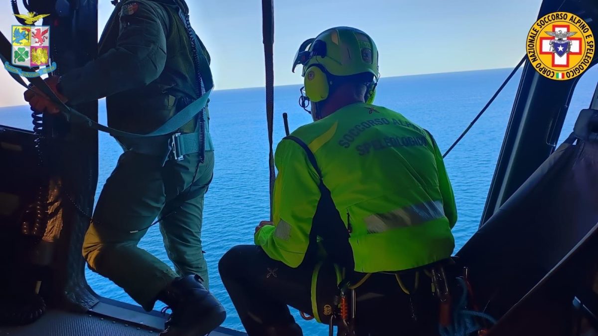 Turista si fa male alla riserva dello Zingaro, salvata dal soccorso alpino
