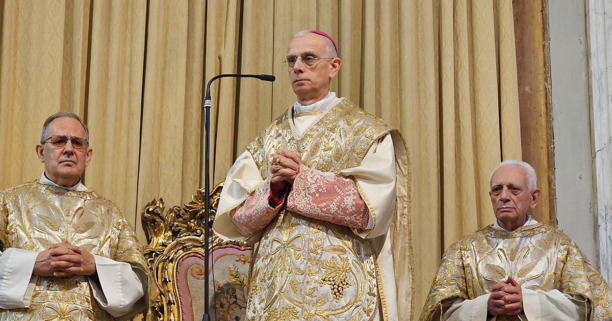 “Le ferite del mondo nelle piaghe di Cristo Risorto”: il messaggio di Pasqua del vescovo Raspanti