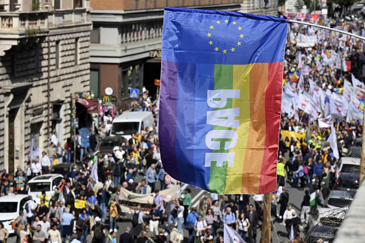 Tra guerre commerciali e Piazze della Pace. Il Manifesto degli scienziati contro il riarmo