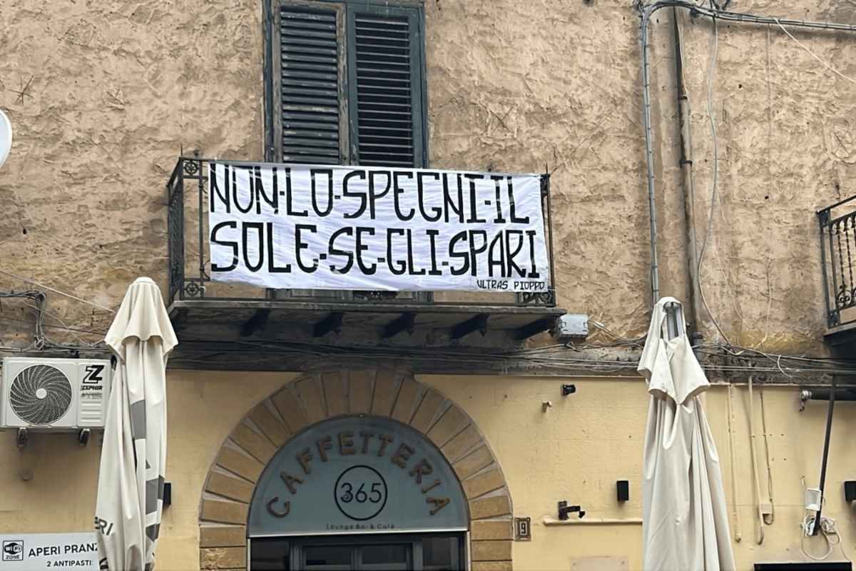 Monreale, apparso striscione dedicato alle vittime: proclamato lutto cittadino