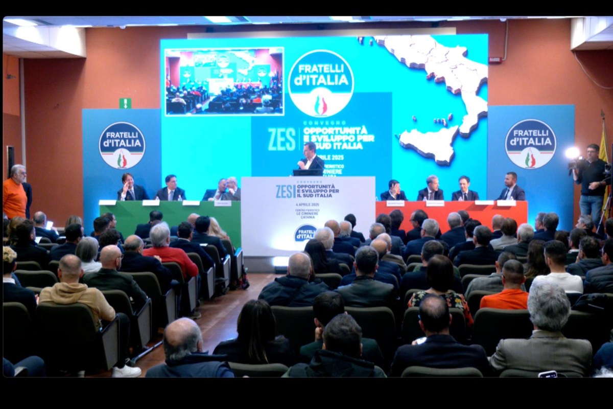 FOTO | “ZES. Opportunità e sviluppo per il sud Italia”: a Catania il convegno di FdI con il ministro Tommaso Foti