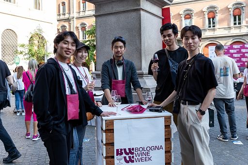 Vino, il 5 maggio al via gli eventi off della “Bologna Wine Week”