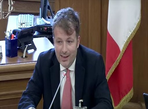 IA, Meta: Ue cambi rotta su iper regolamentazione o avrà la peggio