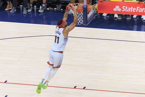 Basket Nba, New York vince ancora a Boston e va 2-0