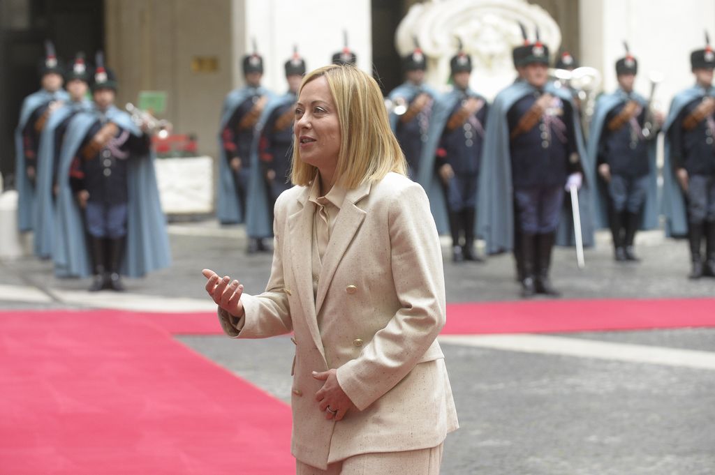 Meloni a Leone XIV: bene richiamo alla pace, mondo ne ha bisogno