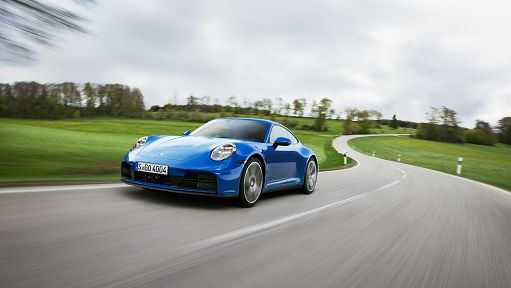 Porsche 911 Carrera, più aerodinamica e potente (394 CV)