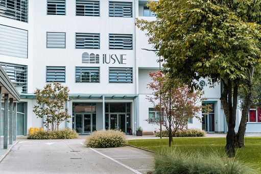 Vino, Cantine di Verona con Iusve per un project work fotografico