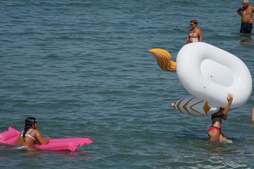 Balneari, Mit: più sicurezza bagnanti con standard durata stagione