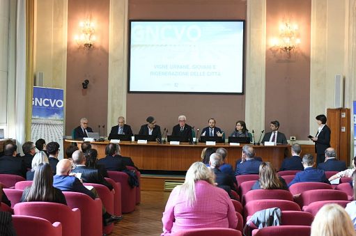 Vino, Ais premia le scuole e presenta primo atlante delle vigne urbane