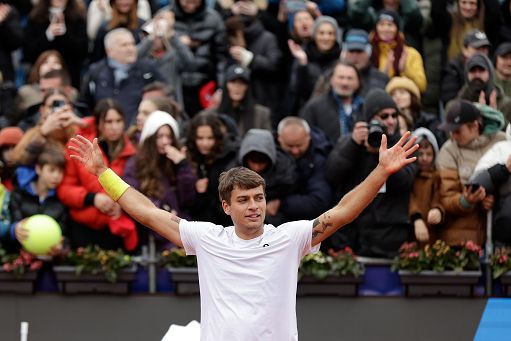 Tennis, Cobolli vince il torneo di Amburgo