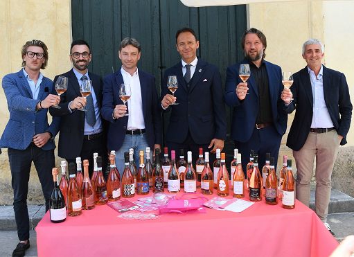”Palio del Chiaretto”: Bardolino e Lazise unite nel vino rosa