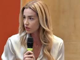 Centrosinistra prende Genova e tiene Ravenna.Matera e Taranto al ballottaggio