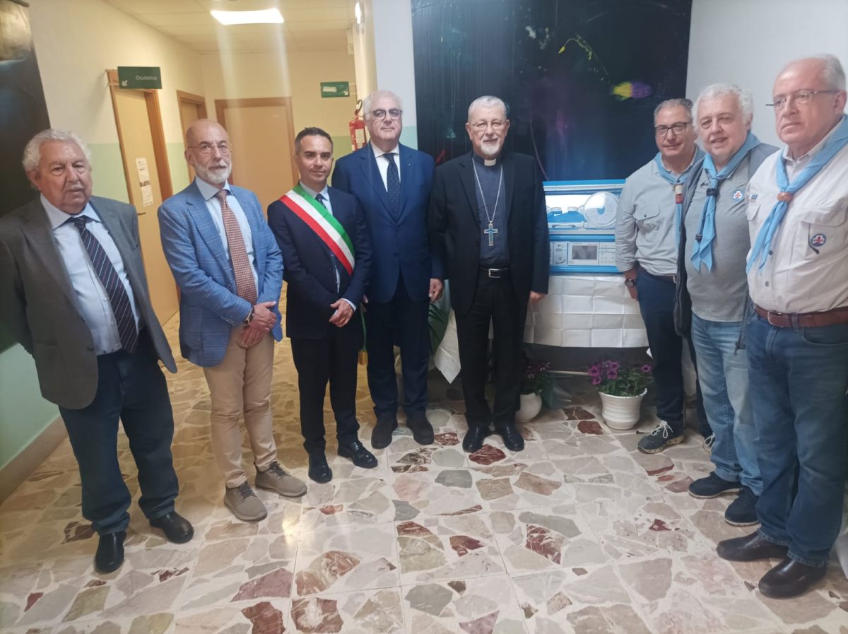 Consegnata a Lampedusa una culletta termica