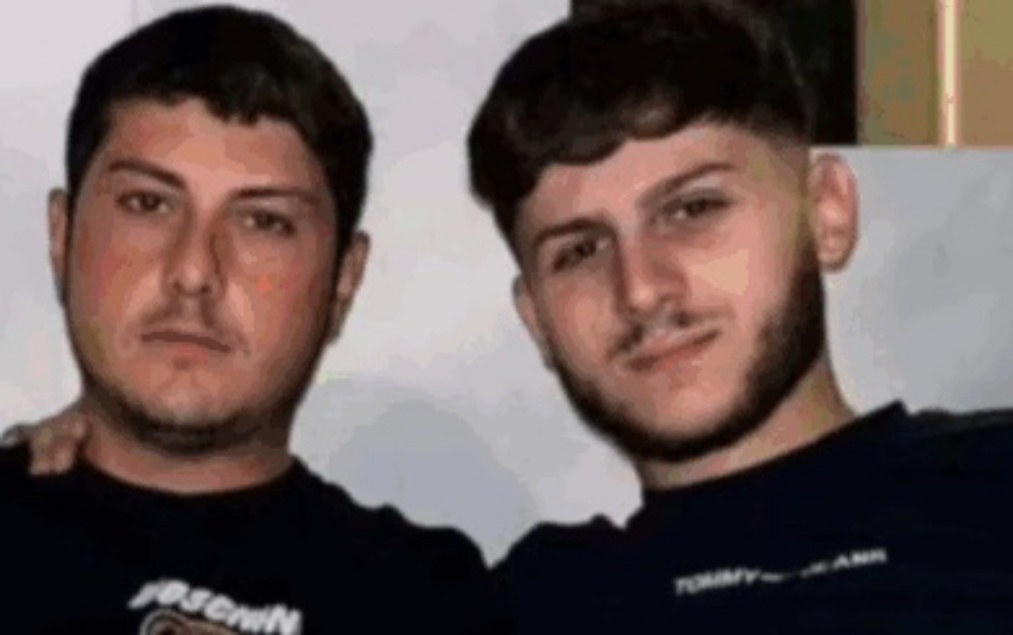 Schianto con l’auto, due morti in un incidente: il dolore per Christian e Leonardo “Nei nostri cuori”