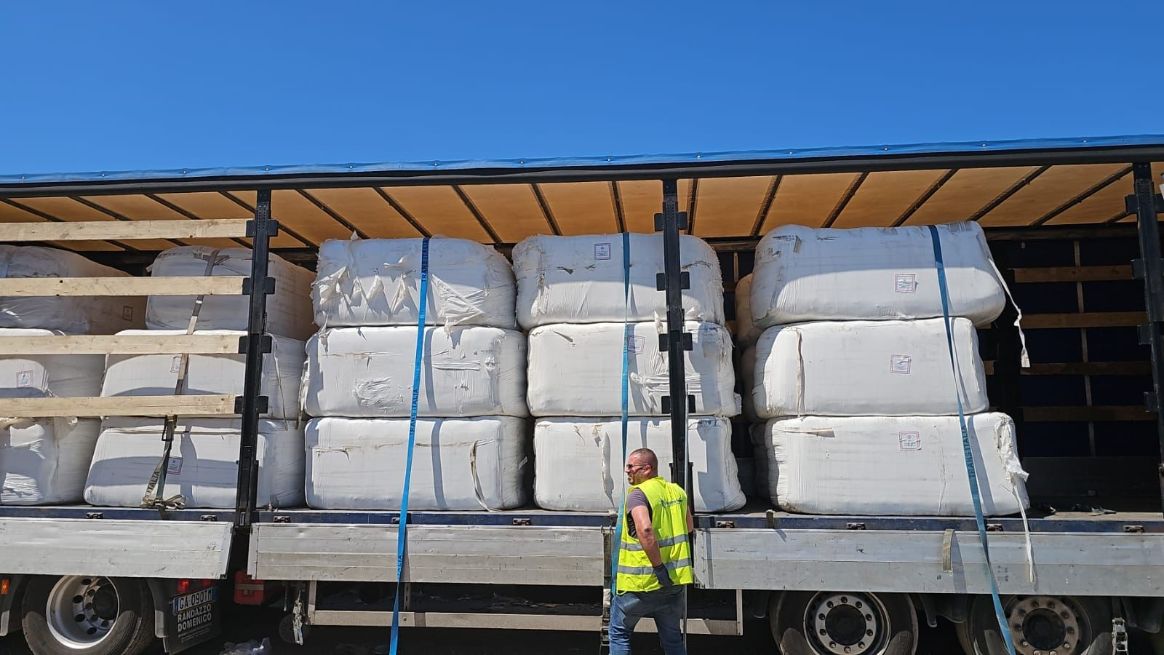 La Regione dà autorizzazione triennale per spedire Css all’estero. Oltre settecento viaggi verso la Grecia