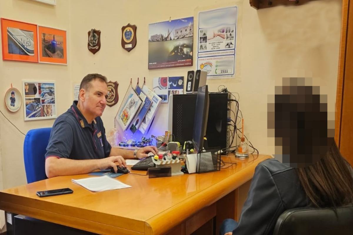 Minacciata, picchiata, ferita: moglie pone fine all’incubo e denuncia, arrestato 40enne