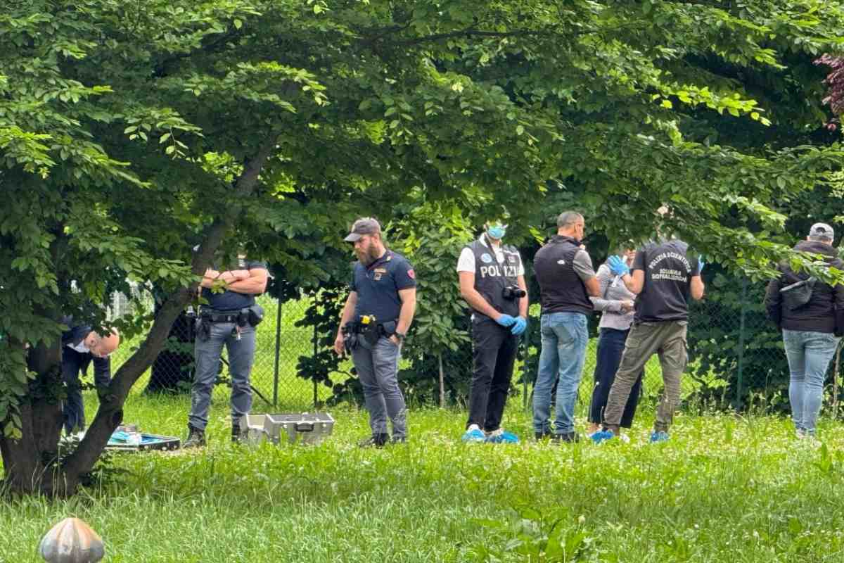 Agghiacciante scoperta, trovato feto abbandonato sul marciapiede: si indaga