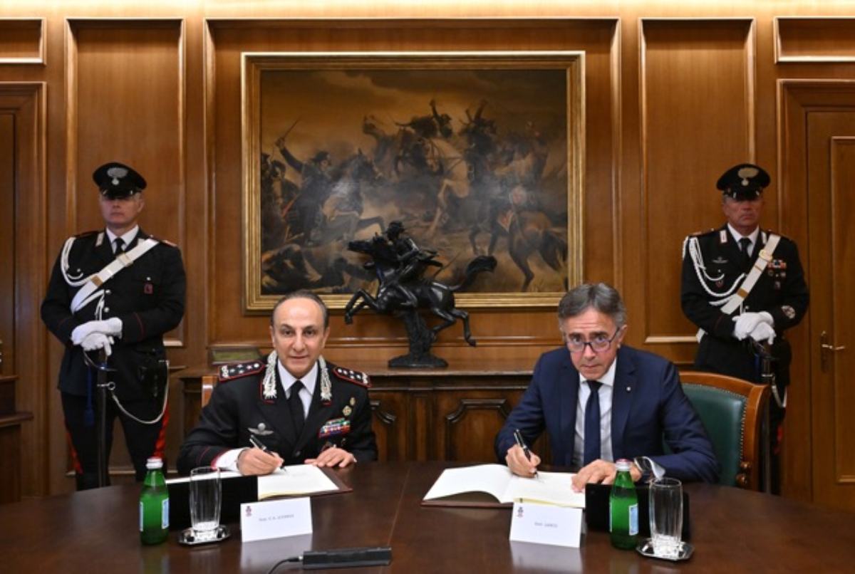 Carabinieri e Poste Italiane assieme per a sostegno del Paese, firmato protocollo d’intesa