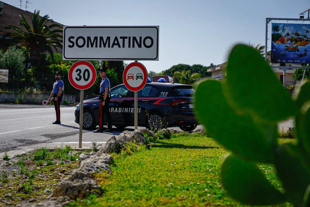 Si spaccia come poliziotto tedesco per truffare 7000 euro a un’anziana: arrestato 23enne catanese