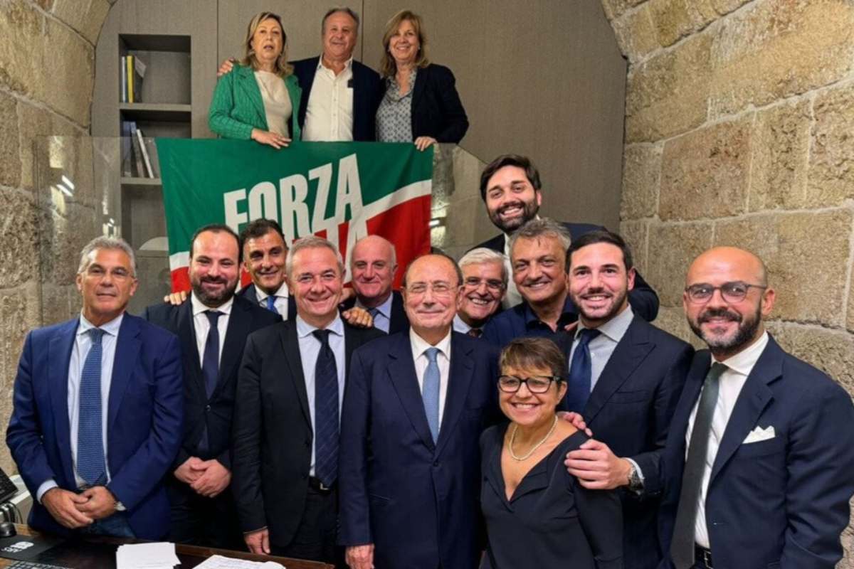 Forza Italia: “Dai gruppi parlamentari dell’Ars grande sostegno e fedeltà a Schifani”