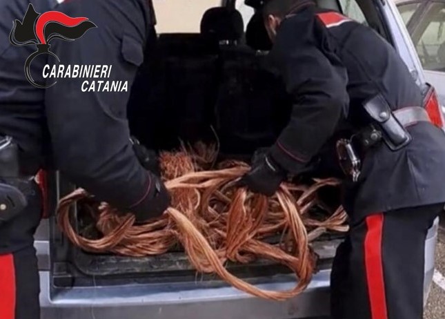 Furto di rame nel Calatino: denunciati due catanesi