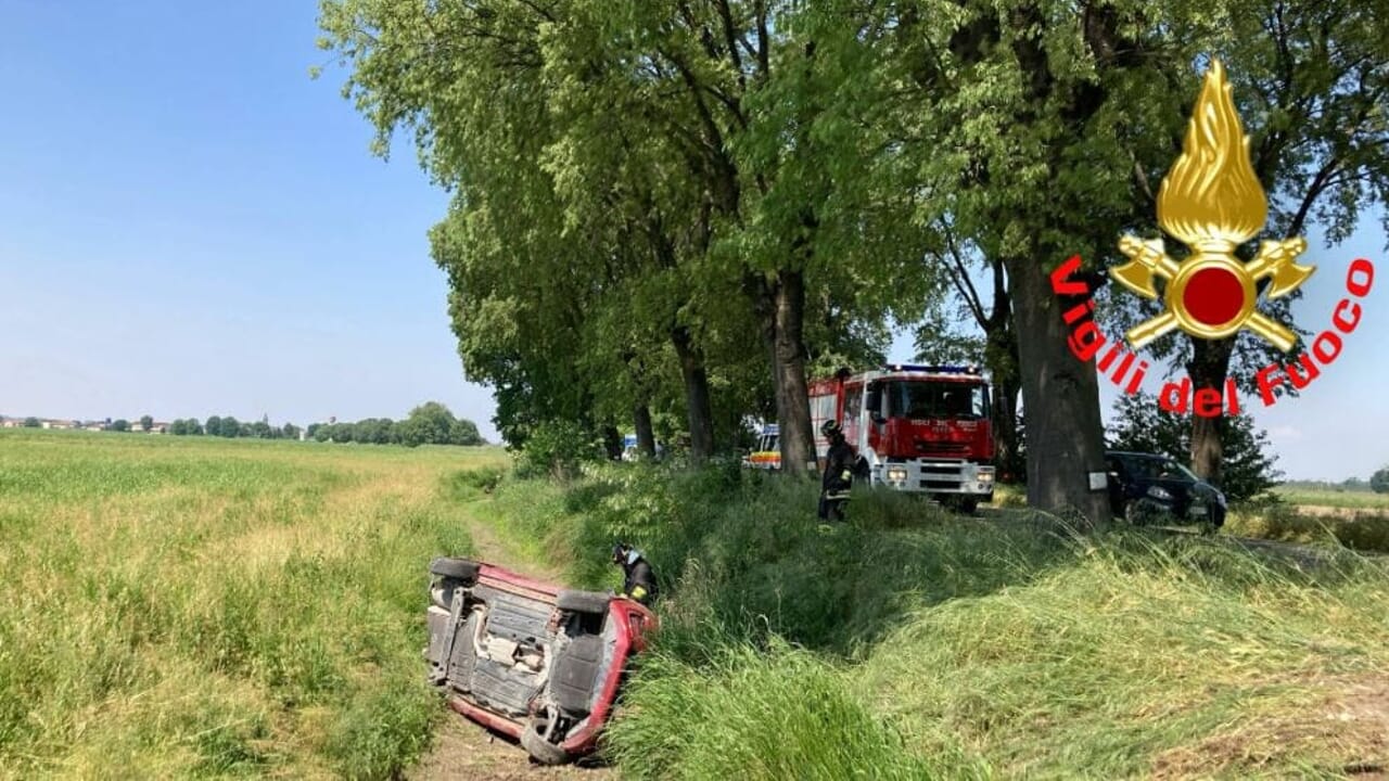 Auto si schianta contro un’ambulanza, bimbo di tre anni in fin di vita