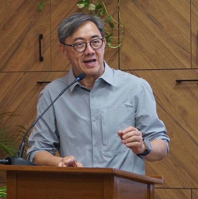 Per una scuola aperta alle sfide di oggi l’incontro con p. Johnny Go sj educatore di fama mondiale