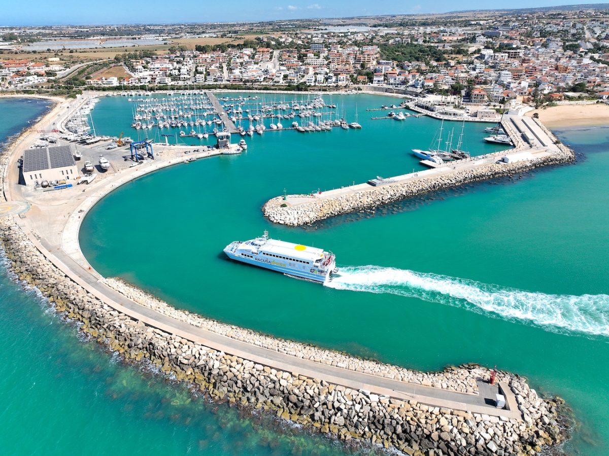 Collegamento Malta – Marina di Ragusa, da questa domenica 29 giugno raddoppiano le corse del catamarano Ragusaxpress