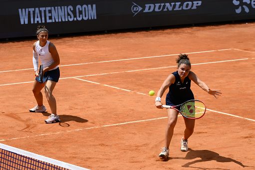 Errani-Paolini vincono ancora e vanno in semifinale al Roland Garros