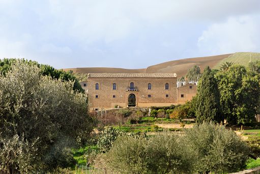 Vino, Tasca d’Almerita celebra i quarant’anni di “Nozze d’Oro”