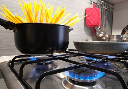 Casa, Federcasalinghe: ogni anno 12mila morti per combustione gas cucina