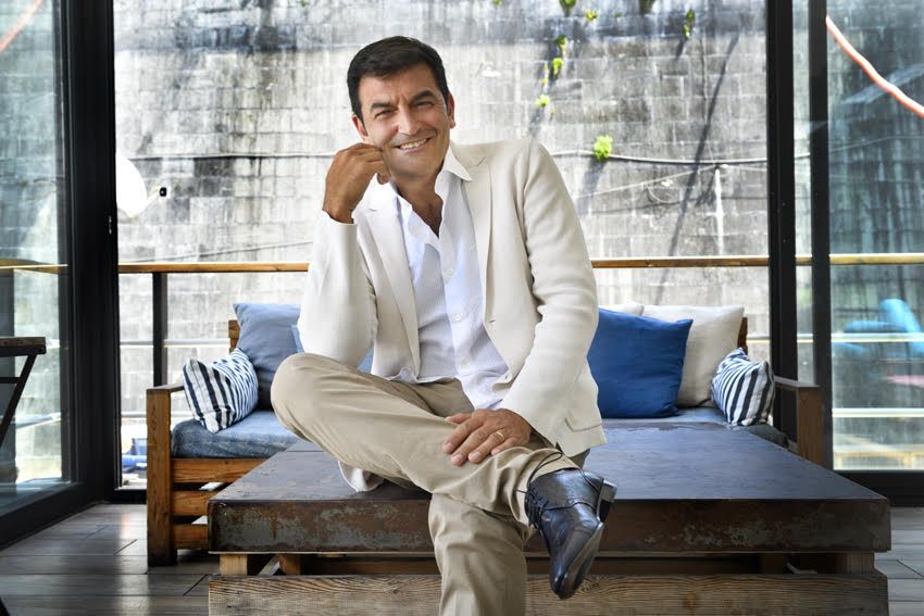 Max Giusti entra a far parte in esclusiva della squadra Mediaset Max Giusti entra a far parte in esclusiva della squadra Mediaset