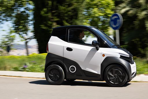 Nissan: nuove Nanocar Silence S04 elettriche con batterie estraibili