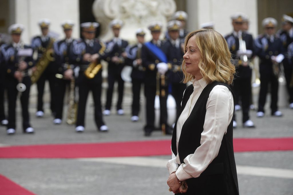 Meloni rivendica l’astensione ai referendum e assicura: il governo tiene
