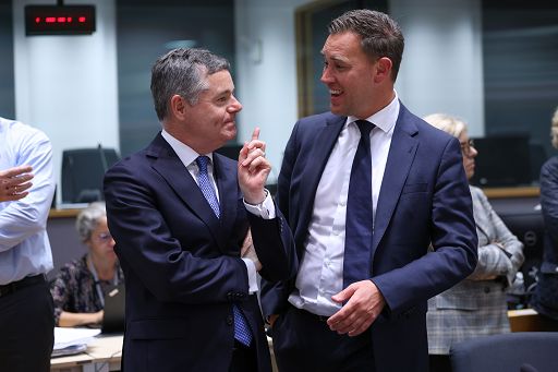 Eurozona, Pil I trimestre rivisto al rialzo: +0,6% e +1,5% annuo