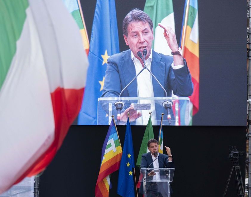 M.O., Conte: in piazza italiani che non accettano balbettii Meloni