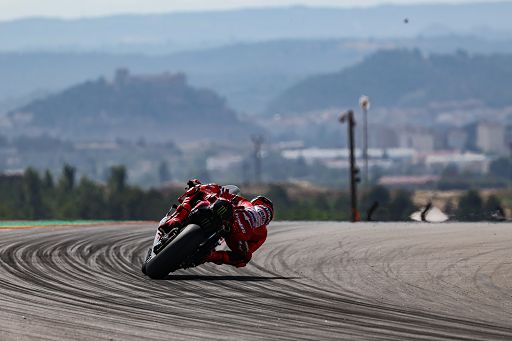 Motogp, Marc Marquez domina il Gp di Aragon