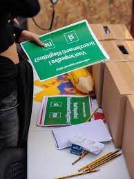 Referendum, a metà sezioni scrutinate affluenza sotto il 30%