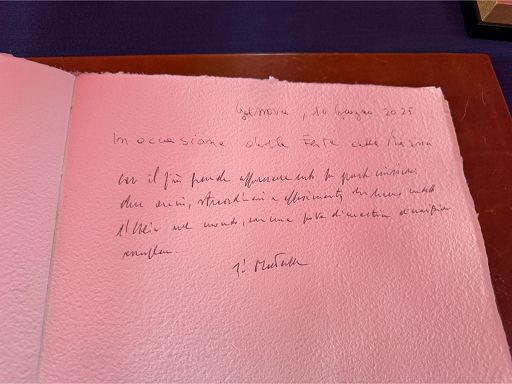 Marina, Mattarella su libro di bordo Vespucci: apprezzamento per missione