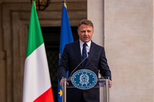 Dazi, Lollobrigida: Usa insostituibili, no guerre commerciali