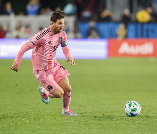 Calcio, senza reti l’esordio di Messi nel mondiale per club