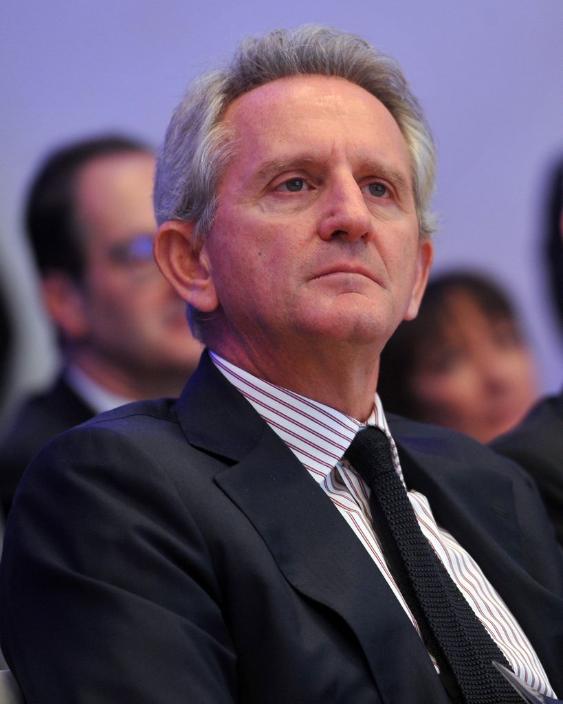 Mediobanca, assemblea su Ops Banca Generali rinviata al 25 settembre