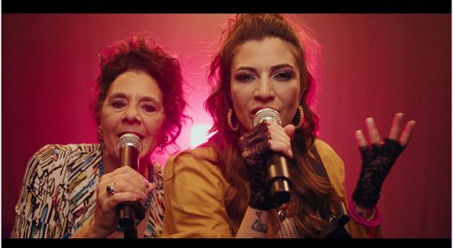 Musica, “Rap d’amore”: il videoclip del singolo d’esordio di Viola e Rosa