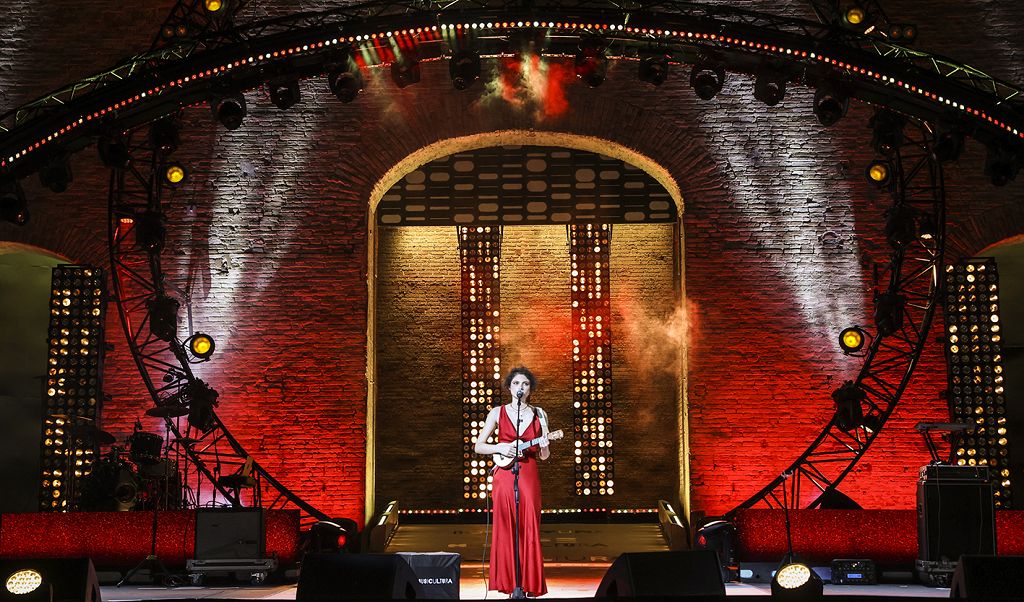 Elena Mil è la vincitrice assoluta di Musicultura 2025