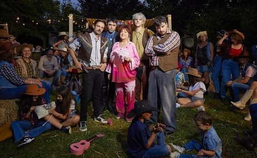 Musica, torna Orietta Berti: “Cabaret” feat.Rovazzi e Fuckyourclique