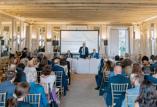 Vino, Valoritalia: nei primi mesi 2025 -3,3% degli imbottigliamenti