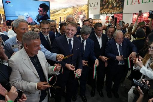 Lollobrigida inaugura padiglione italiano al Summer Fancy Food