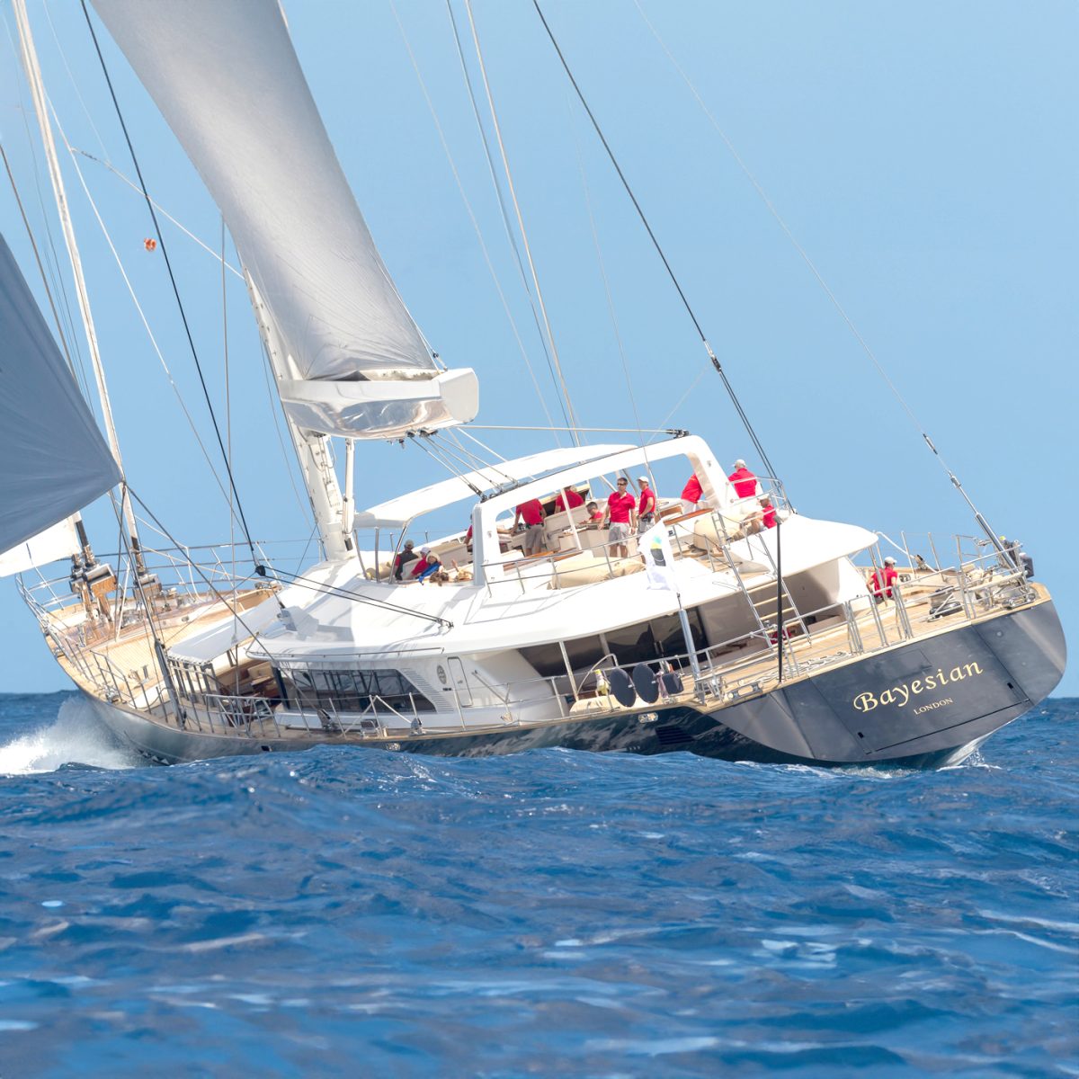 Caso Bayesian, dopo la tragedia operazioni di recupero con robot sottomarini