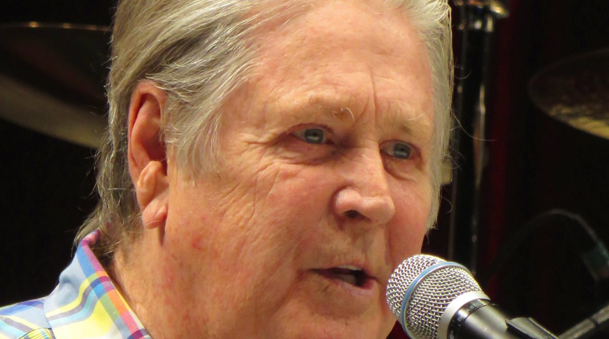 Morto a 82 anni Brian Wilson, il genio musicale che fondò i Beach Boys